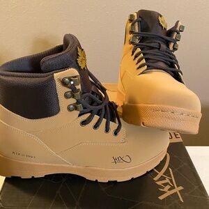 K1X Men's Hiking Boots Size 7.5 Brown Ankle Lace Up Outdoor Adventure